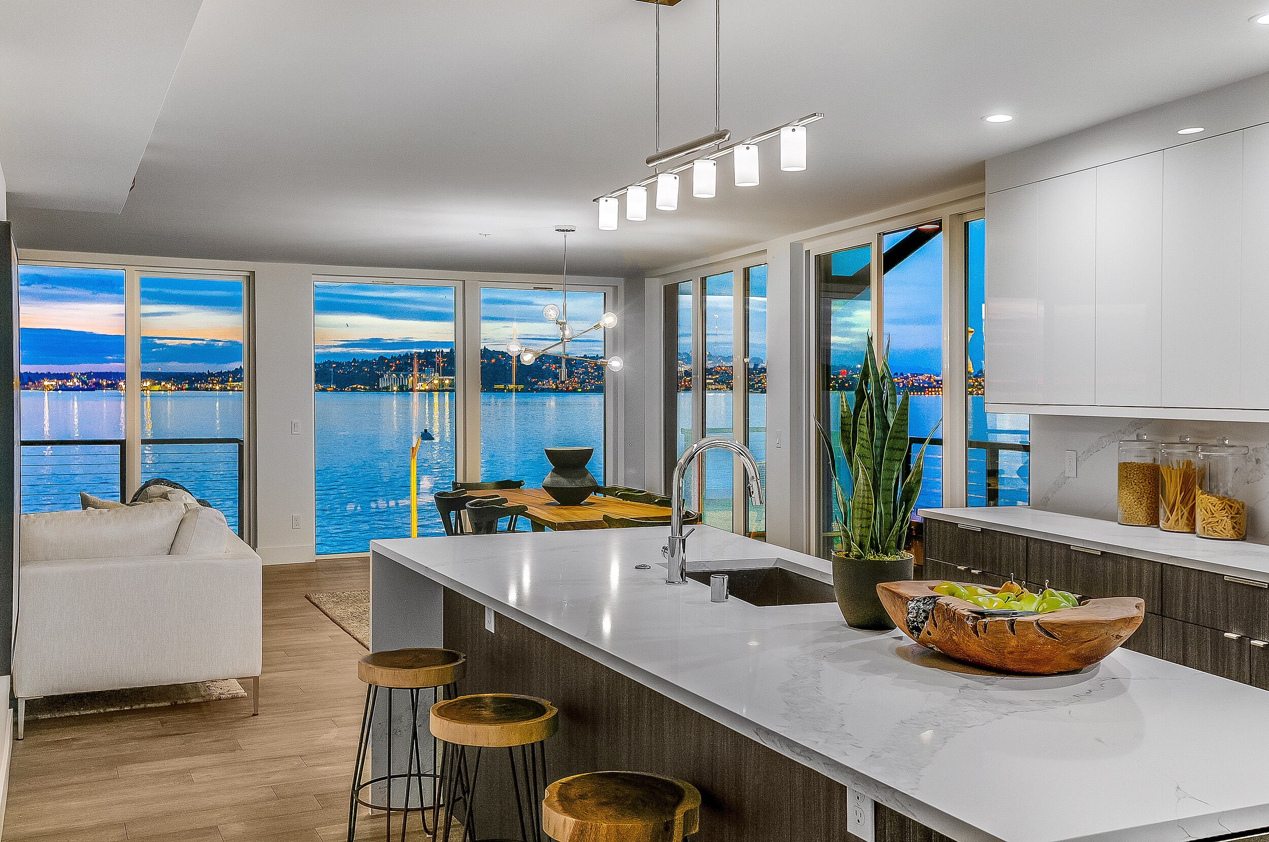 New Seattle condos: Update on the Pinnacle at Alki